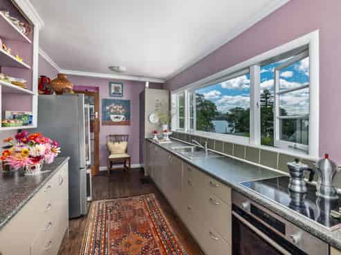 16 Parnell Street, Rawene