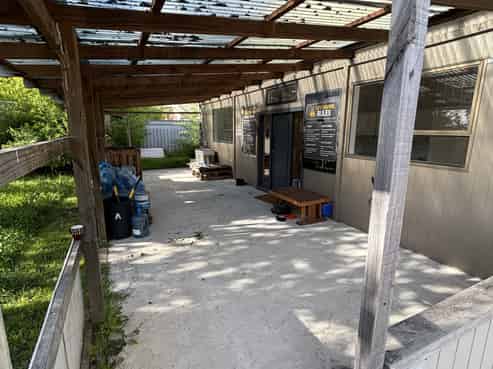 Commercial warehouse for lease