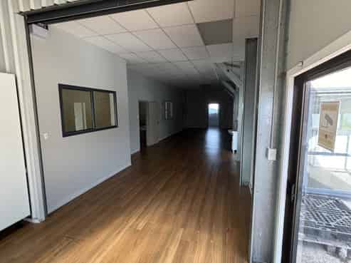 Commercial warehouse for lease