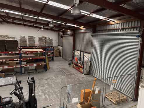 Prime industrial property in Airport Oaks