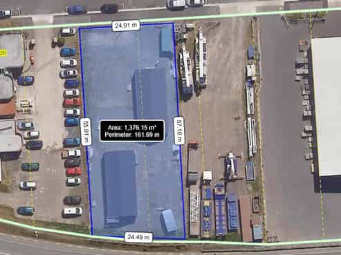 Central City Large Yard with Power