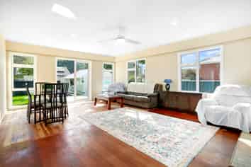 7 Norris Grove, Taita