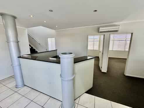 Short-term/ flexi options available - Silverdale