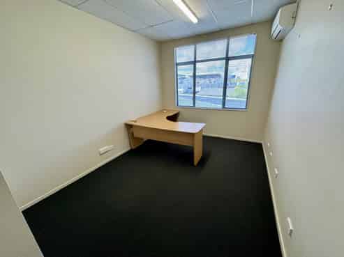 Short-term/ flexi options available - Silverdale