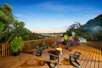 9 Inverell Way, Seatoun
