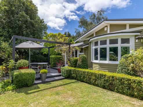 512 Market Street South, Hastings