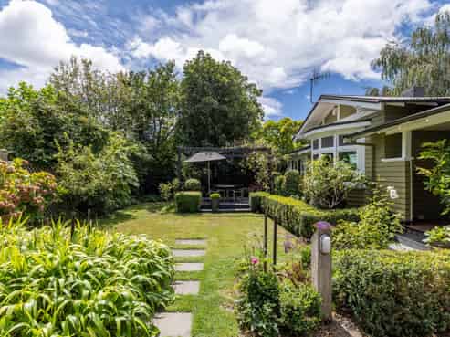 512 Market Street South, Hastings