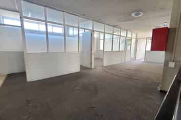 PAPAKURA 290M² FIRST FLOOR OFFICE
