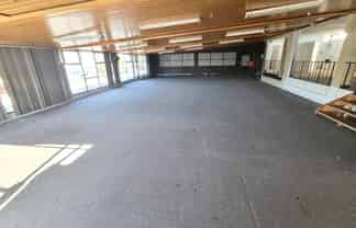 PAPAKURA 290M² FIRST FLOOR OFFICE
