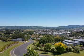 1 (Lot 2 & Gracemount Place, Kinmont Park, Mosgiel