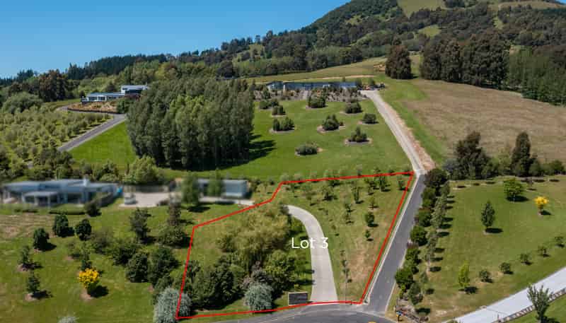 1 (Lot 2 & Gracemount Place, Kinmont Park, Mosgiel