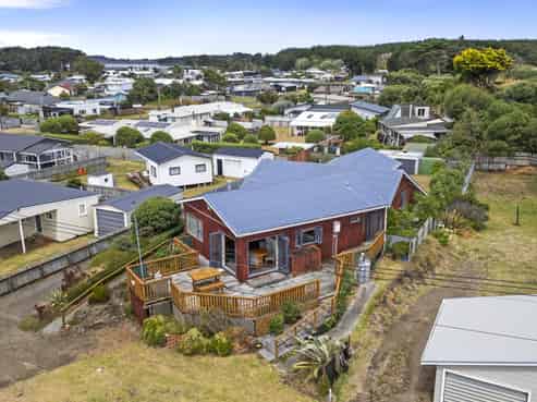 4 Trafalgar Street, Foxton Beach