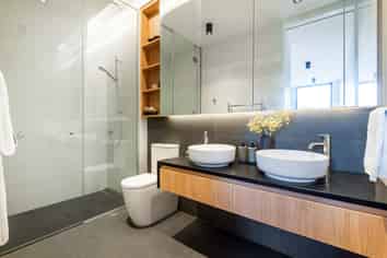 13/423-427 Beach Road, Mairangi Bay