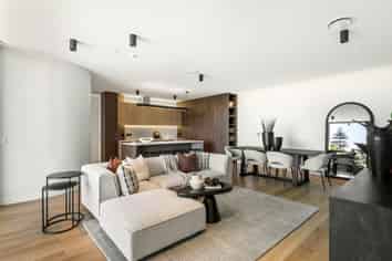 13/423-427 Beach Road, Mairangi Bay