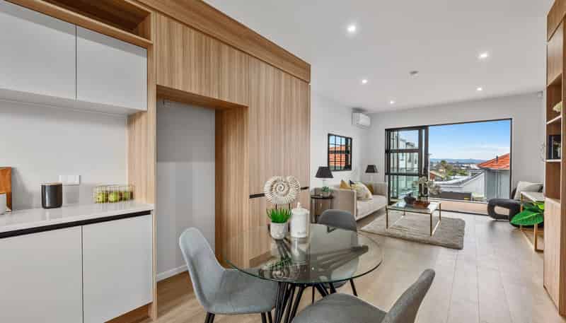 5/1B Egremont Street, Belmont