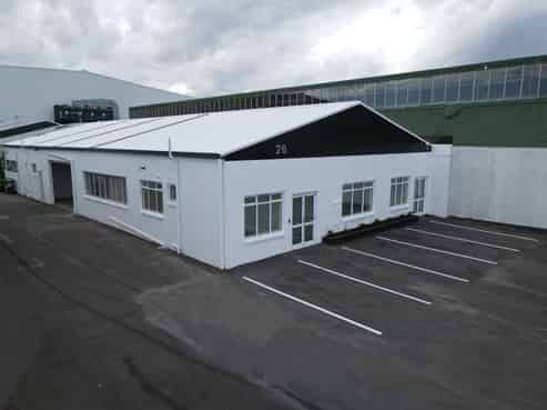 Rosebank industrial investment with new lease