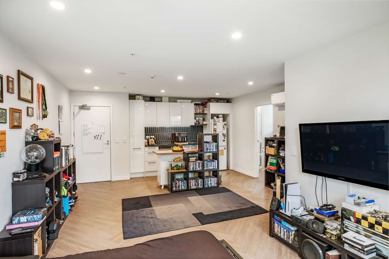 Sun Drenched Prime Corner Apartment - Aanzicht 4