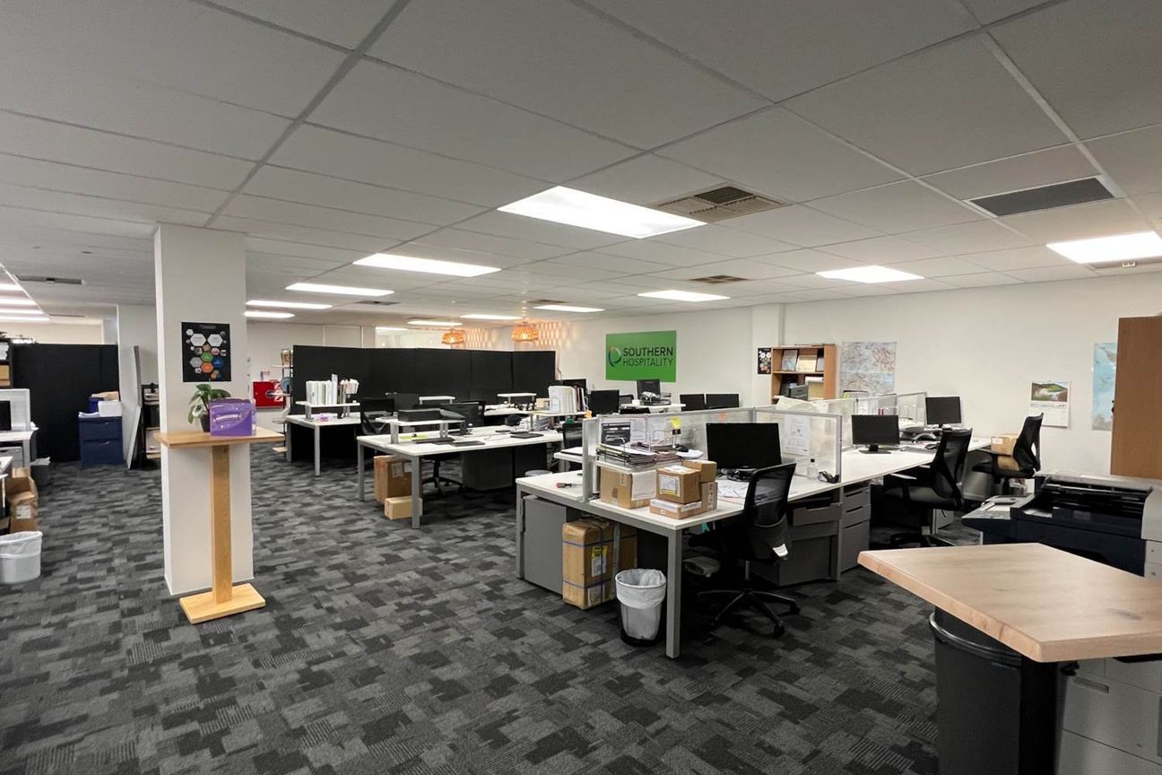 COST EFFECTIVE EPSOM OFFICE + 25 PARKS - Ansicht 3