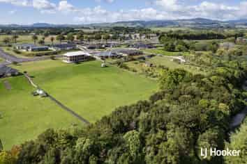 8 Blueberry Lane, Waihi