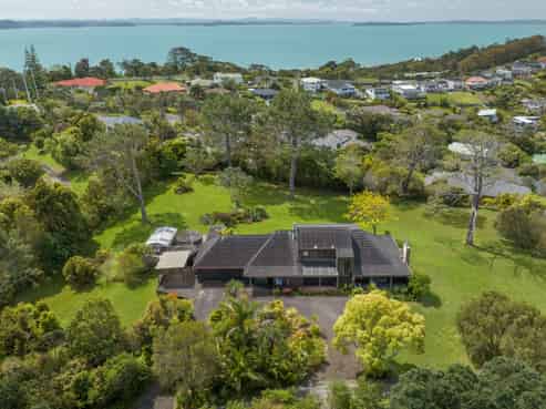 3 Clayden Drive, Gulf Harbour