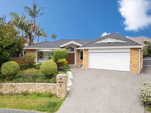 9 Orohena Close, Northpark