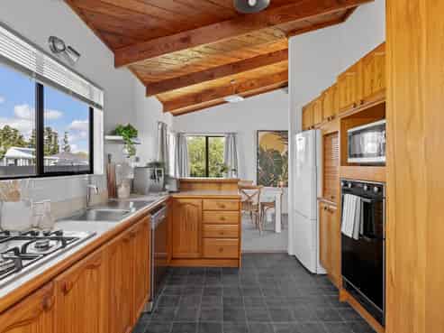 966 Kahikatea Flat Road, Waitoki