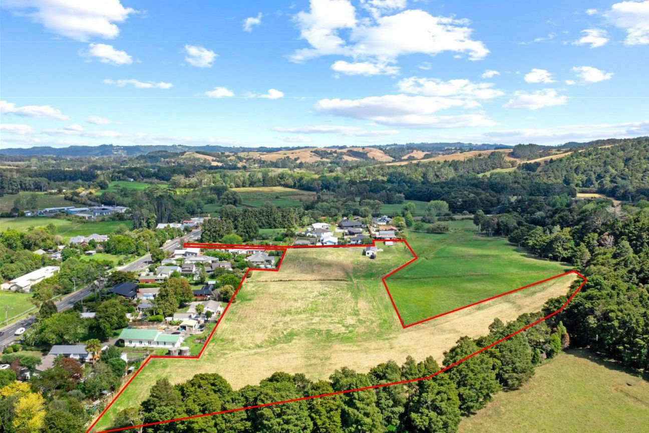 Flat usable land with add-value opportunity - Widok 5