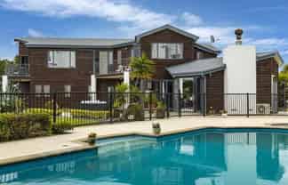 99 Potter Road, Albany