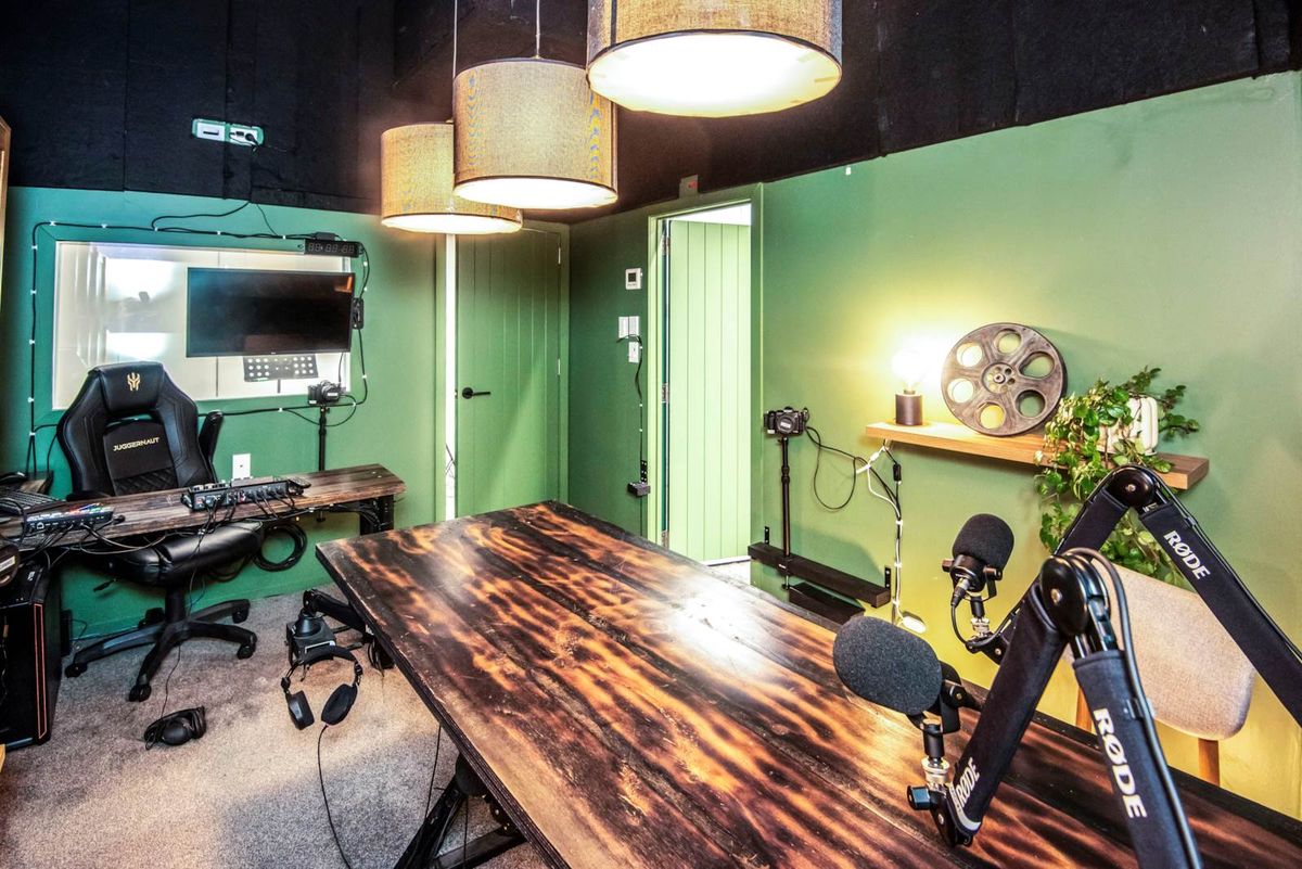 VIBRANT STUDIO AND OFFICE - Flere