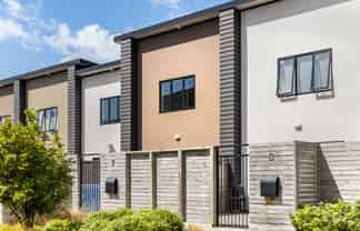 7/9 Surrey Street, Tawa