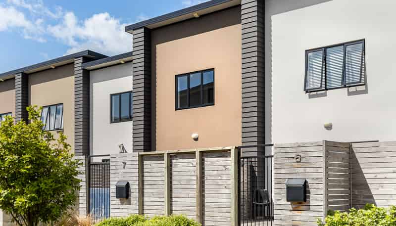 7/9 Surrey Street, Tawa