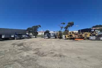 Broken Hill yard for lease