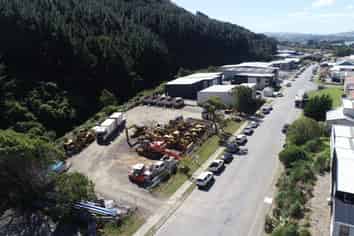 Broken Hill yard for lease