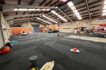 Have One, Have All! Versatile Warehouse, Shed & Yard Space