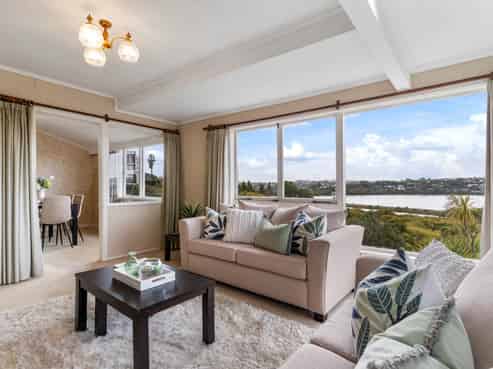 33 Awarua Crescent, Orakei