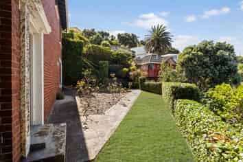 44 Tio Tio Road, Miramar
