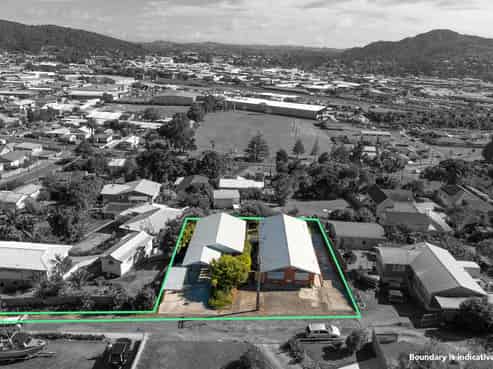 15 Raewyn Street, Morningside