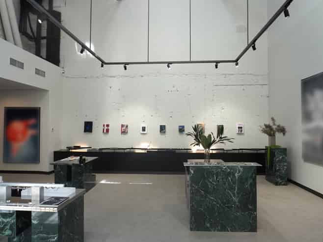 Unrivalled character showroom/office