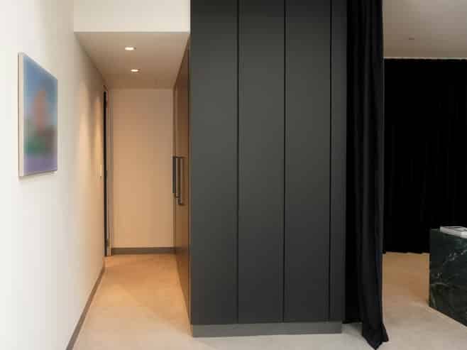 Unrivalled character showroom/office