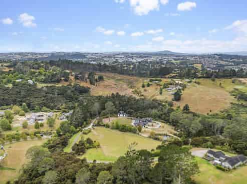 69 Collings Drive, Lucas Heights