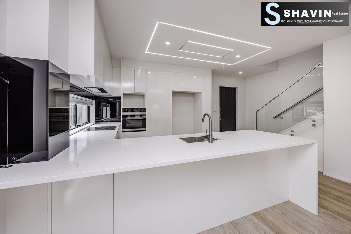 BRAND NEW 2 AND 3 BEDROOM IN MANGERE - More