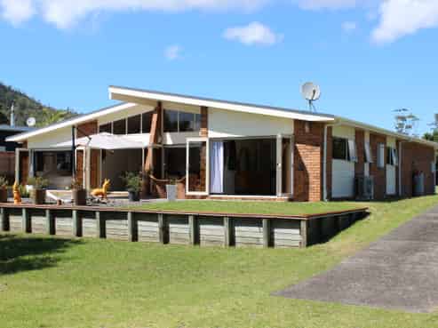 211 Waimaire Avenue, Matarangi