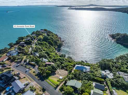 61 Kennedy Point Road, Surfdale