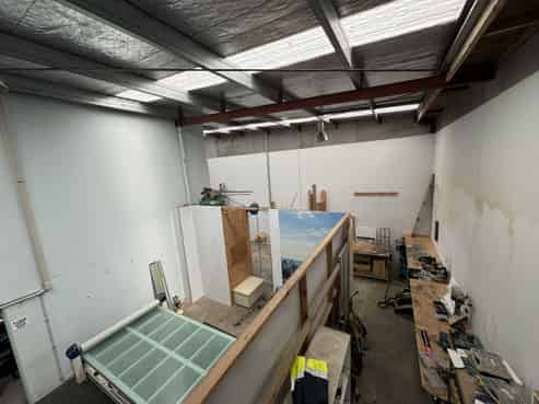 Road frontage 221sqm – competitively priced 
