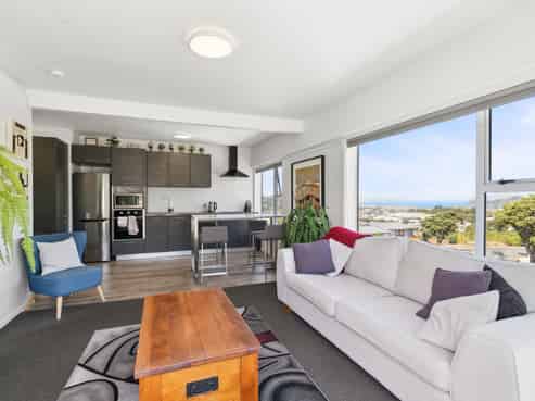 11/32 Akaroa Drive, Maupuia