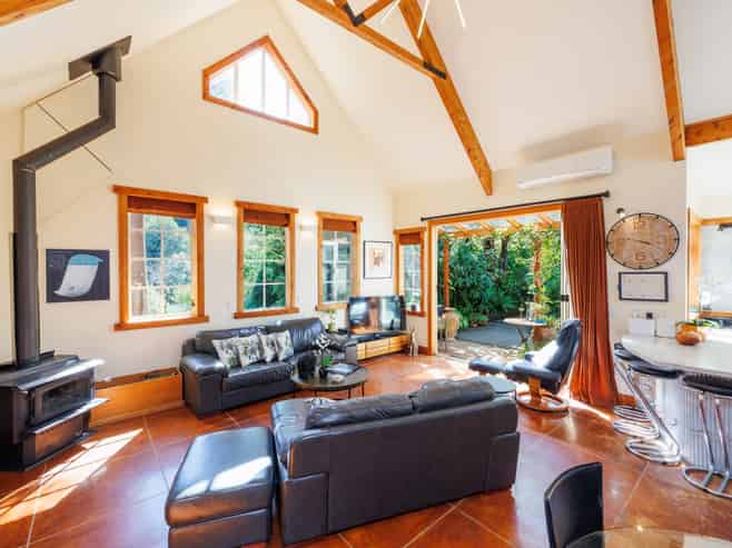 355 Turitea Road, Turitea