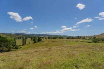 106 State Highway 25, Whangapoua