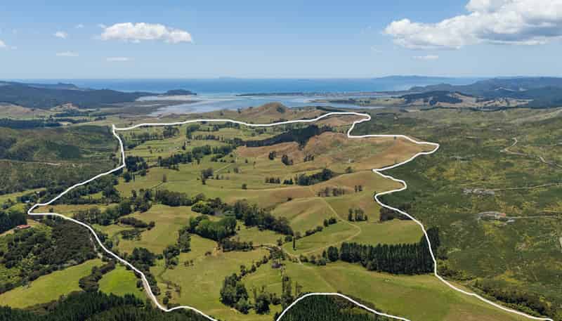 106 State Highway 25, Whangapoua