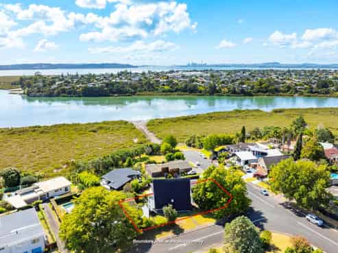 1 Realm Place, Massey