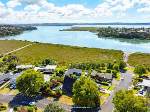 1 Realm Place, Massey